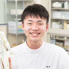 痛めた肘が鍼灸で完治！鍼灸マッサージの力で患者さんを笑顔にしたい。