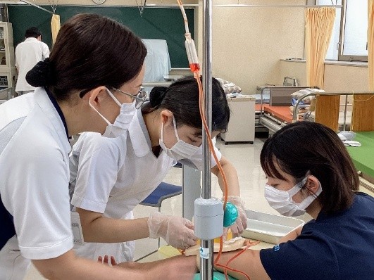 医療現場での看護実践力の習得